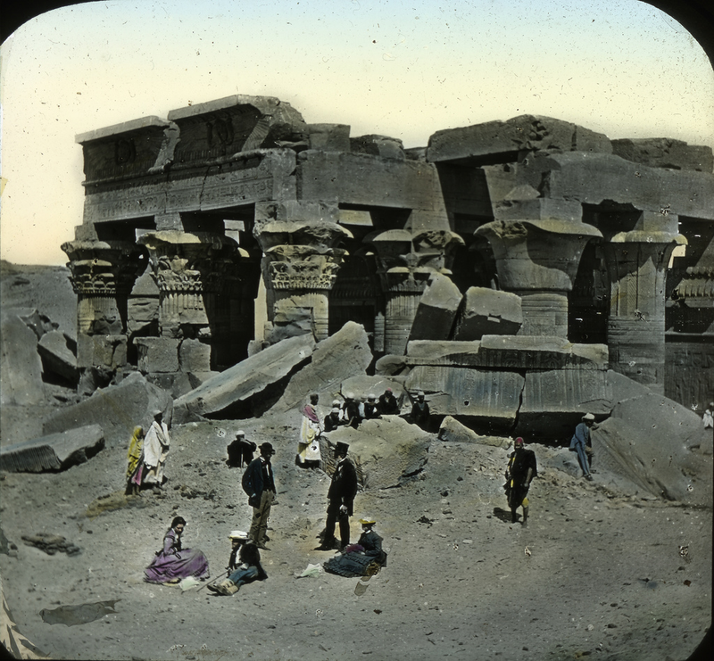 Illustration for article titled Amazing Hand-Tinted Photos of Egypt from the late 19th century